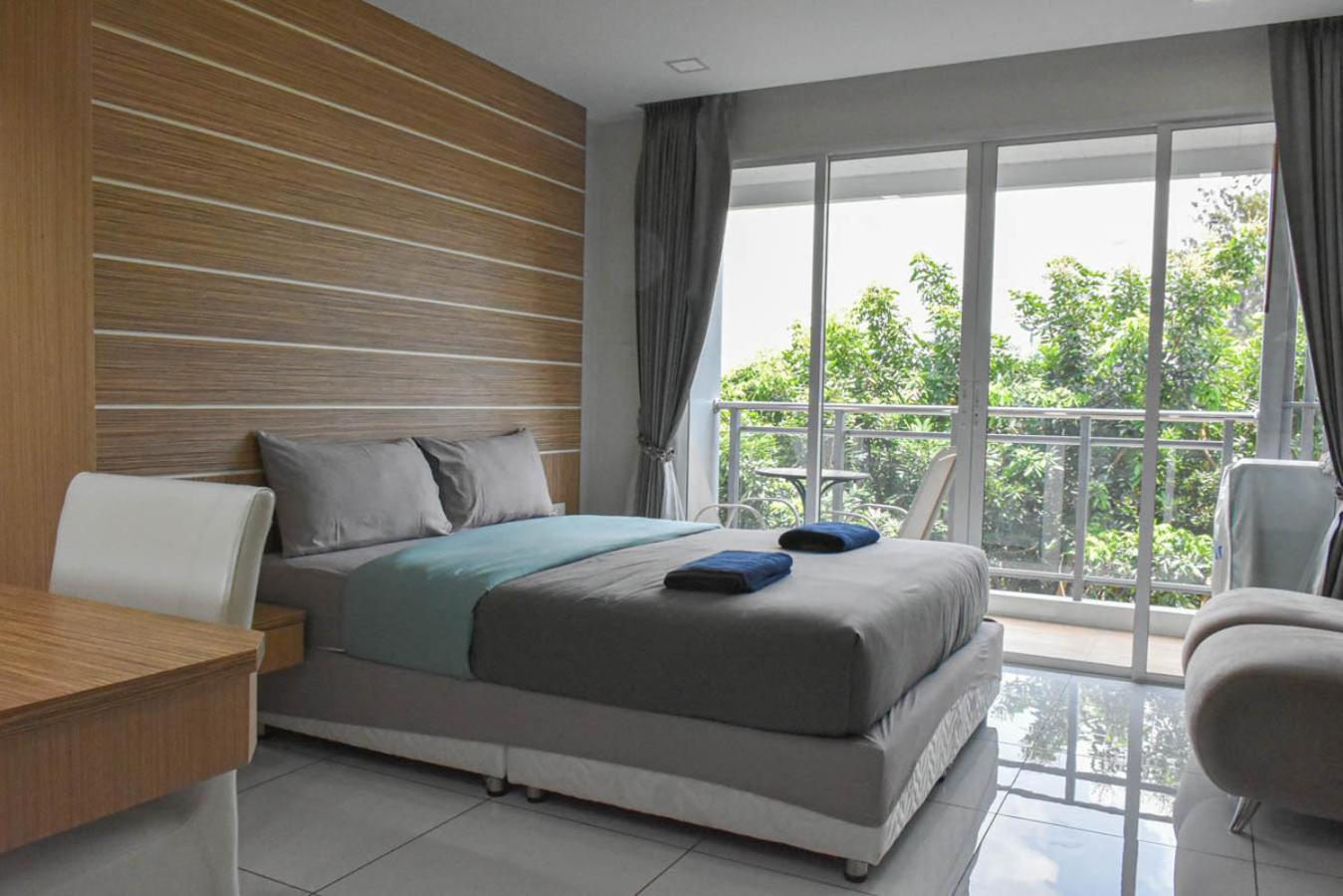 Whale Marina Condominium Na Chom Thian Room photo