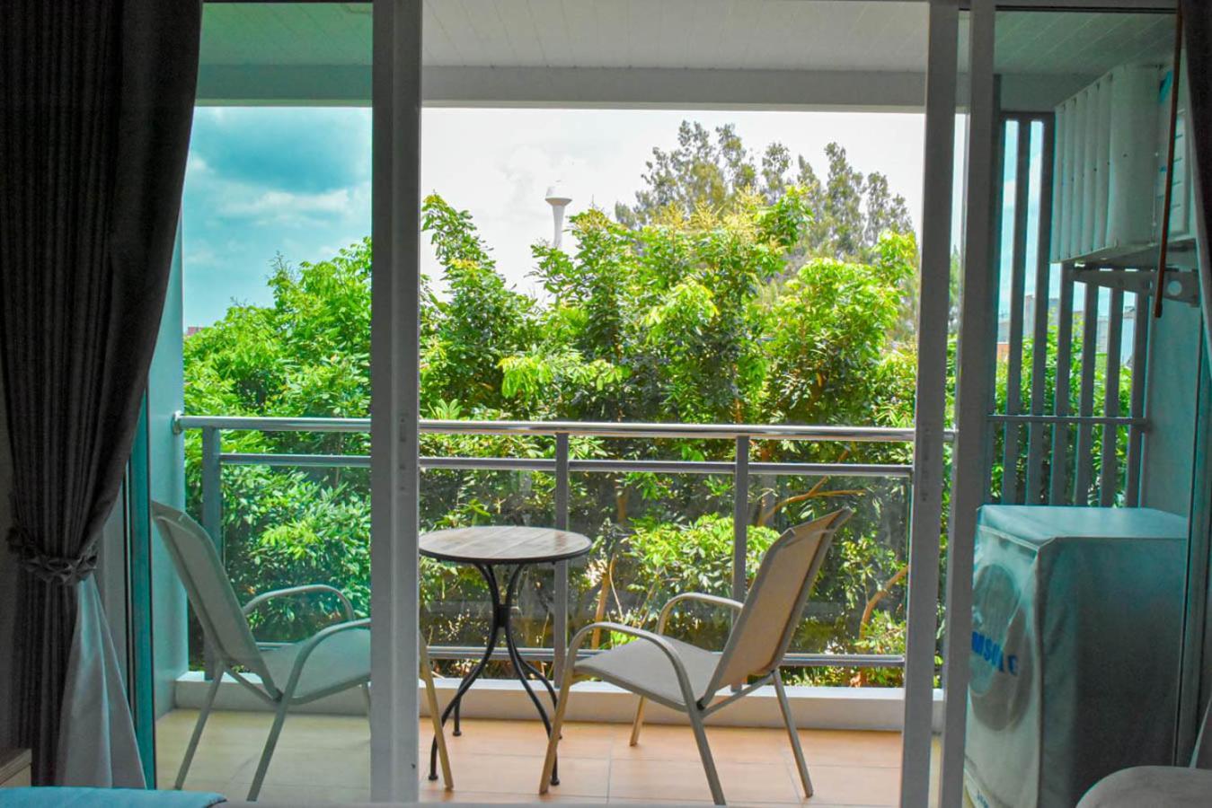 Whale Marina Condominium Na Chom Thian Room photo