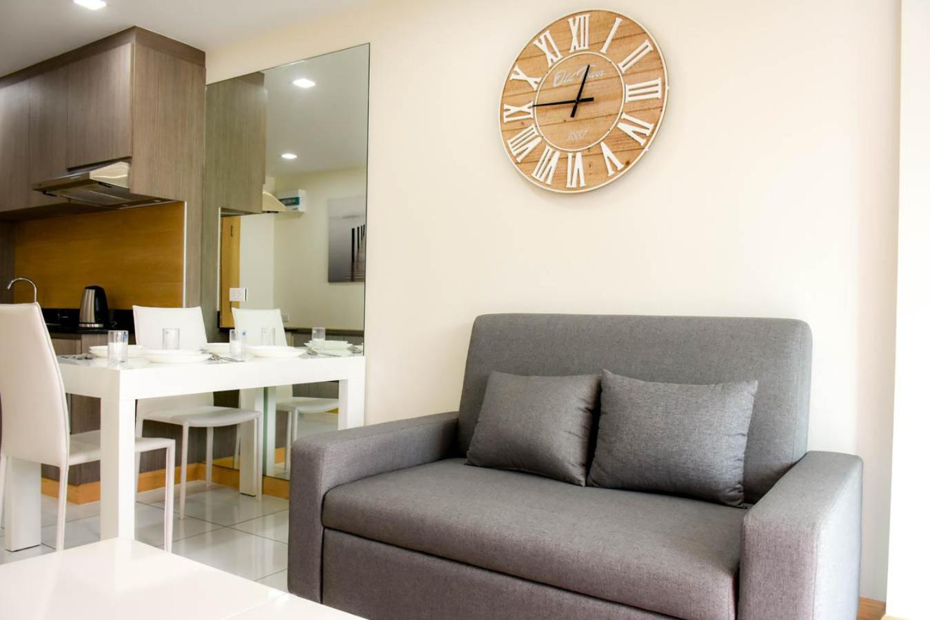 Whale Marina Condominium Na Chom Thian Room photo