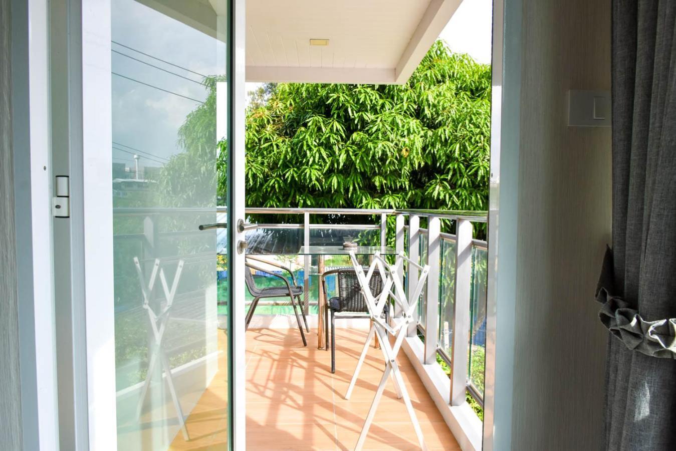 Whale Marina Condominium Na Chom Thian Room photo